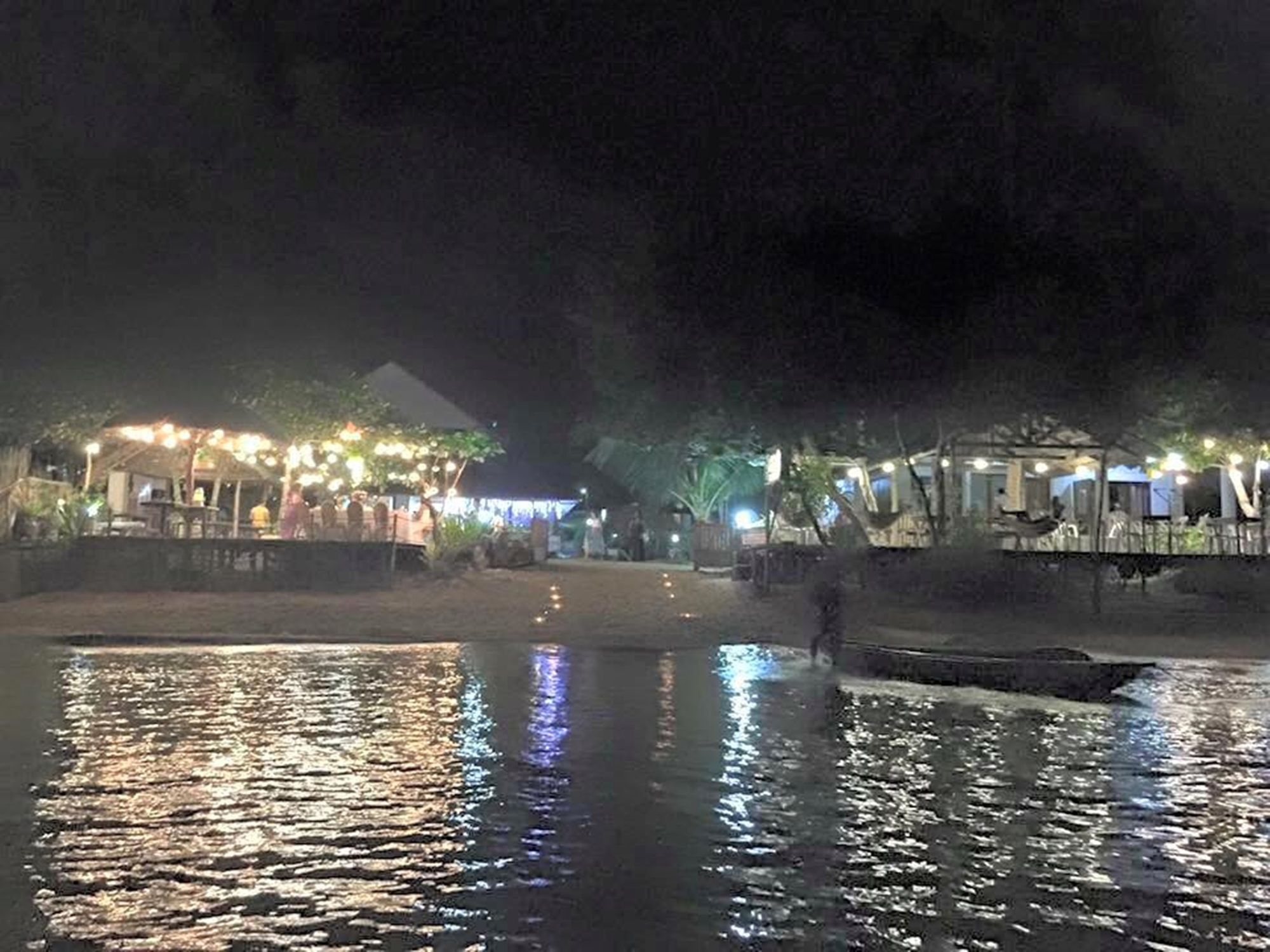 Stunning Republic Hotel El Nido Exterior photo